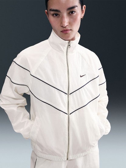 Casaco Nike Windrunner Loose UV Woven Branco Para Mulher