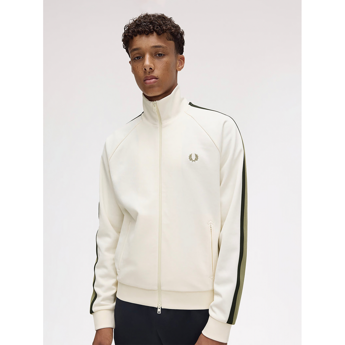 JPG_426618c0bb1beb09f07fb8a3ec