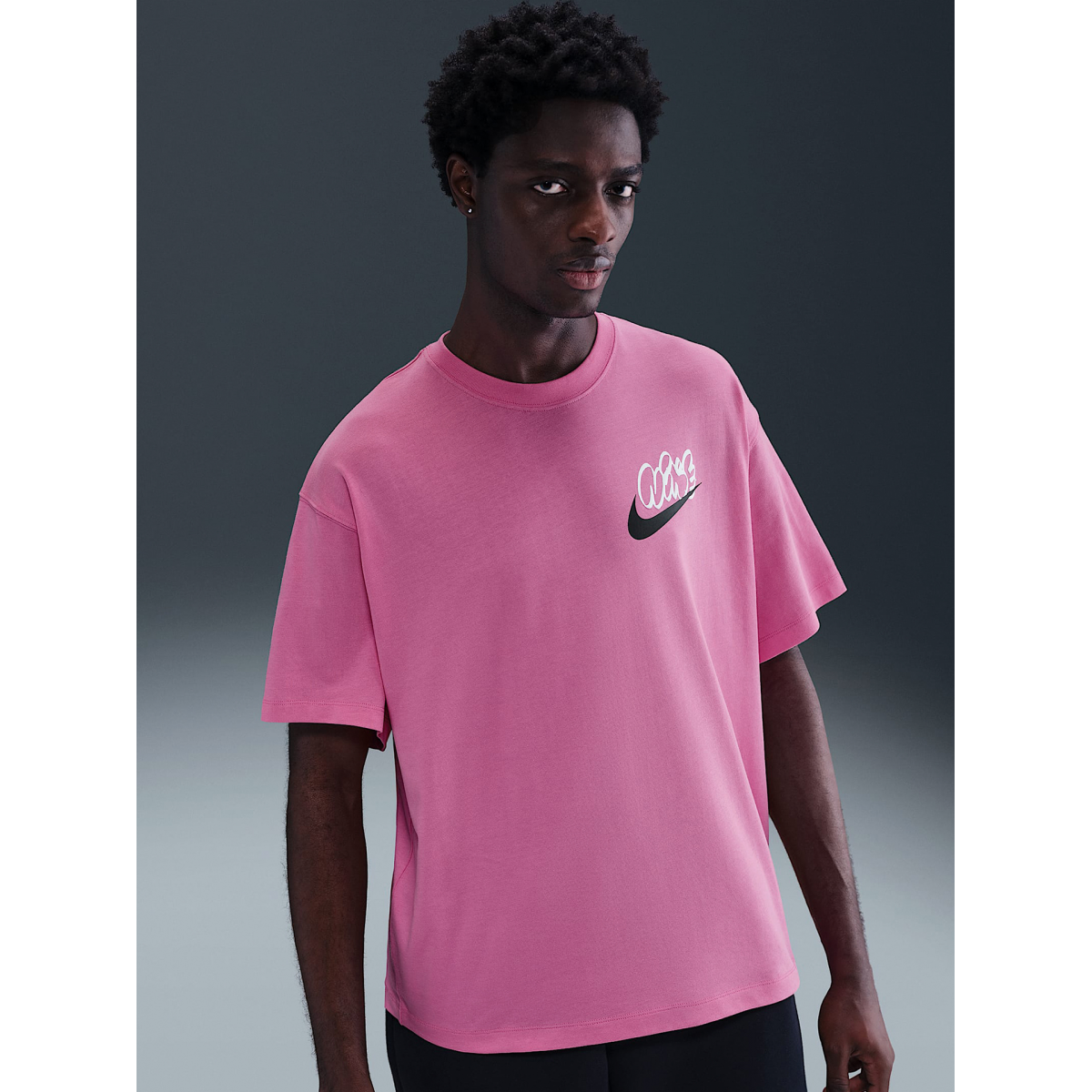 nike swoosh t shirt pink