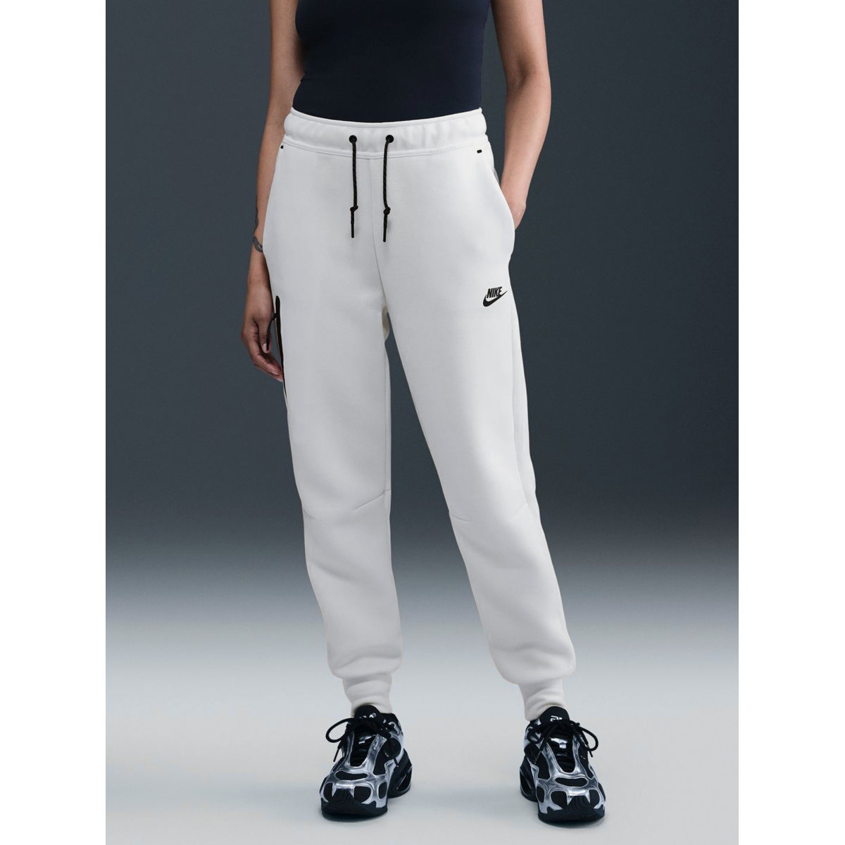 ladies nike tech fleece pants